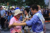 더민주 김일권 양산시장 후보, 중부동에서 지지자와 유세 가져