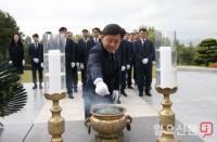 “기쁨은 잠시 뒤로”...허성곤 김해시장, 지방선거 후 곧바로 시정 복귀