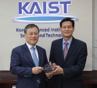 AST 홀딩스, KAIST에 발전기금 1억 약정