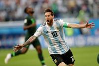 또 월드컵 징크스에 무릎! 아르헨티나에게 ‘축구의 신’ 메시란?