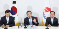 자유한국당 비대위 첫 기자간담회