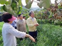 [경남농협] 폭염 피해 농업 현장 찾아 外