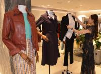 부산 롯데백화점, 무더위 속 가을 가을상품 교체로 분주