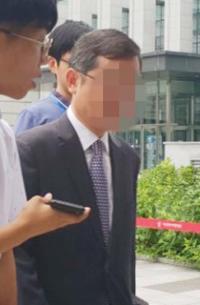 신한은행 전 인사부장 2명 구속...채용비리 후폭풍 전현직 몸통 정조준