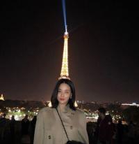 이주연, 파리 에펠탑에서 분위기 있는 인증샷 공개 “에펠 모자”