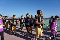 경성대 미식축구부, 유니폼 입고 마라톤 참여해 눈길