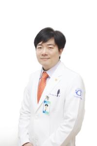 저신장과 성장호르몬 치료...비용, 부작용 넘어 효과 있나
