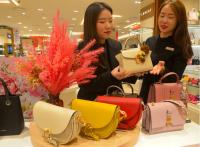 롯데백화점 부산본점 "핸드백 시장, 개성과 가성비로 승부"