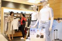 신세계 센텀시티 “시원하게 라운딩 하세요”