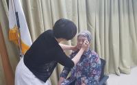 [경산시정] 압량면 지역사회보장협 '어르신 장수사진 무료촬영' 행사 열어 外