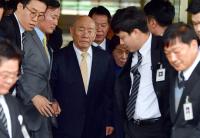 '아직도 미납 추징금 1050억' 전두환 일가 재산 들여다보니…