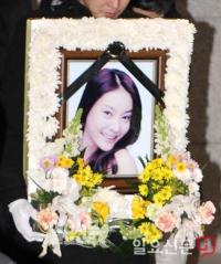 장자연 관련, 4분의 3이 “검찰 과거사위원회 발표 신뢰 못해”