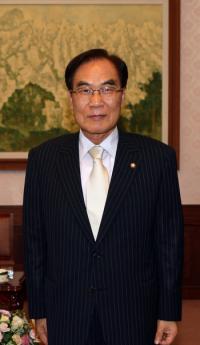 한국기원 신임 총재 임채정 전 국회의장 추대