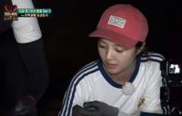 '정글의 법칙' 엄현경, 한치 앞 안 보이는 동굴에서 '호주가재' 사냥 성공