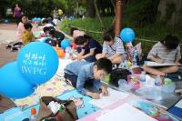 고사리 손으로 그려낸 평화 밑그림 '눈길'