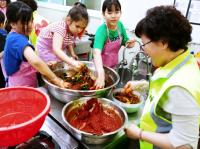 김해 회현동 지역사회보장협의체, 중도입국·다문화가정 자녀와 맛있는 소통 