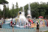 "물놀이 천국 김해서 더위 날려요"