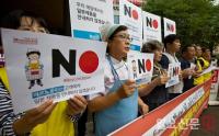 마트 직원들 ‘일본 제품 안내하지 않겠습니다’