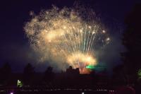 김해가야테마파크 “한여름 밤의 불꽃축제로 하늘 수놓아”