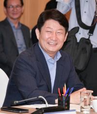 권영진 대구시장, 시·도지사협의회장 첫 행보 시작…지방자치회관 개관식 참석