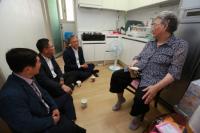 경남농협, 독립유공자 후손에 주거개선 및 성품 전달 