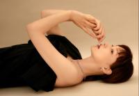 [유통소식] 세정 디디에 두보 이나영, 신제품 ‘듀얼 디디’ 컬렉션 화보 공개外