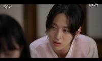 '녹두전' 김소현, 장동윤 화상 걱정해 치마 걷어올리다 봉변