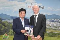 주한노르웨이 대사 동두천시 방문...대한민국-노르웨이 수교 60주년 기념