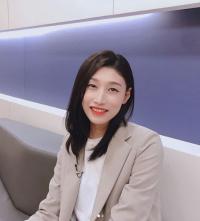 김연경, '라디오스타' 대기실서 여성스러운 미모 인증샷 "♥"