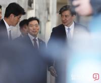 법무부-청와대 면담, 검사들 시선은 김오수보다 이성윤에게 꽂혔다