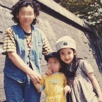 아이유, 친동생 생일 기념 어릴적 다정한 사진 공개 “모태미녀 인증” 