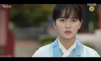 '녹두전' 김소현, 중전 노리개 찾다 장동윤 떠올려 "궐에서 주은 거야?"
