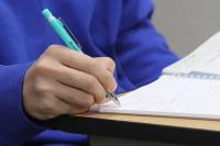 '꼴랑 2억짜리? 시장 지배자!' 수능 샤프 논란의 모든 것