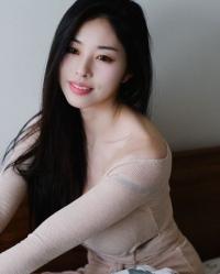 서동주, 어깨 드러내고 여성스러운 미모 인증샷 "오늘 하루도 열심히"