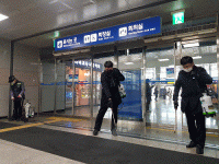 [코로나19] 해병대 입소 장병 친구도 확진···클럽·주점 동행 안해