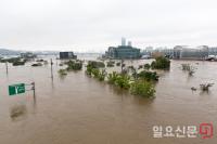 [날씨] 오늘날씨, 금요일 전국 대부분 '비'…중부지방 최대 '300mm'