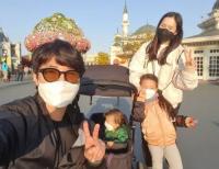 윤상현, 메이비+붕어빵 자녀와 행복한 가족사진 인증샷 “사랑합니다”