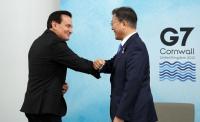 문재인 대통령, 아스트라제네카 CEO 만나 “한국 백신 생산능력 활용해 달라”