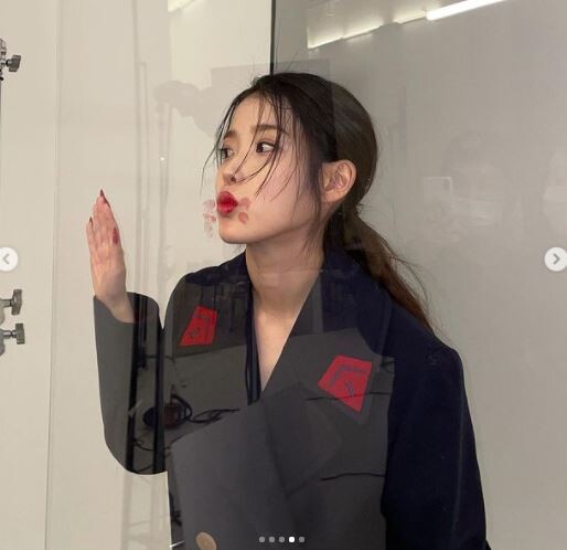 사진= 아이유 인스타그램