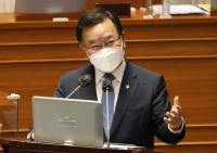 김 총리 “변이바이러스 확산시 접종자도 실외 마스크 의무화”