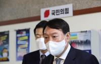 ‘이준석 저격’ 민영삼, 윤석열 캠프 합류 나흘만에 사퇴