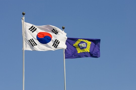 서울 서초동에 위치한 대법원 깃발. 사진=임준선 기자