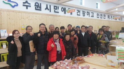 수원로컬푸드직매장이 개장 5주년을 맞아 해마다 매출 규모가 꾸준히 성장하고 있다. 사진=수원시 제공