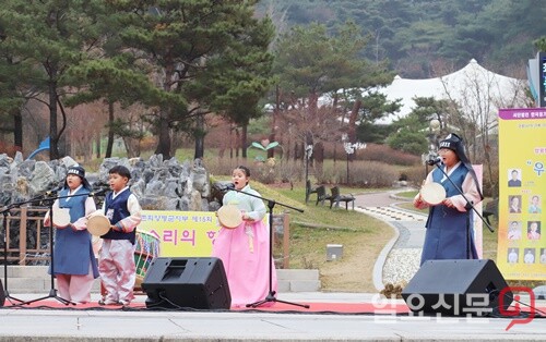 학생부 장기타령 공연 장면.