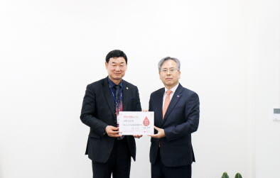 비에스종합병원은 지난 15일 대한적십자사 인천혈액원과 생명나눔 업무협약을 체결했다. 사진=비에스종합병원 제공
