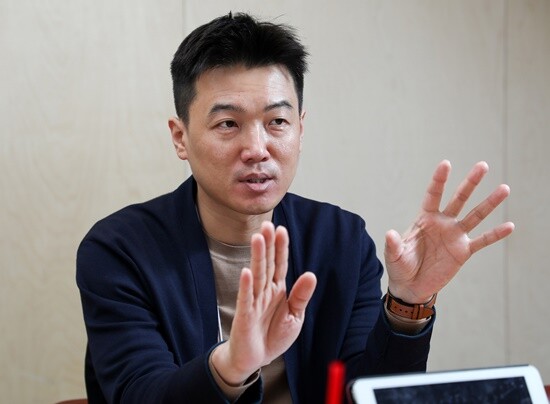 블록체인 노래방 앱인 썸씽의 김효식 마케팅 총괄이사를 만나 썸씽의 비전을 들어봤다. 사진=박정훈 기자