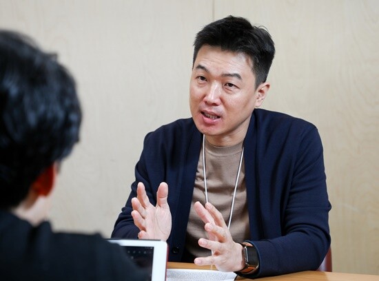김효식 썸씽 마케팅 총괄이사는 썸씽의 토큰 이코노미를 통해 무료화를 도입할 수 있었다고 했다. 사진=박정훈 기자