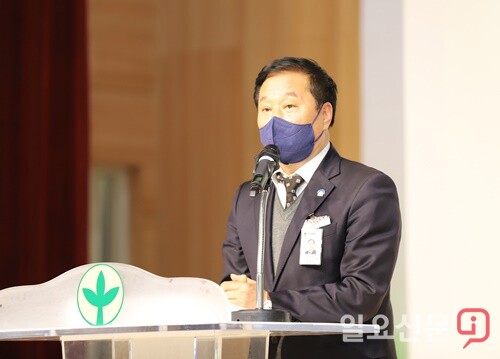 축사를 하는 정동균 양평군수.
