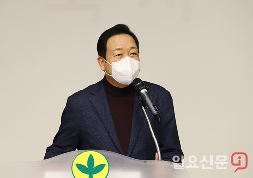 축사를 하는 김선교 국회의원.