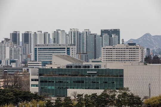 윤석열 대통령 당선인이 대통령 집무실 이전 후보지로 유력하게 검토 중인 서울 용산구 국방부 청사 전경. 사진=최준필 기자